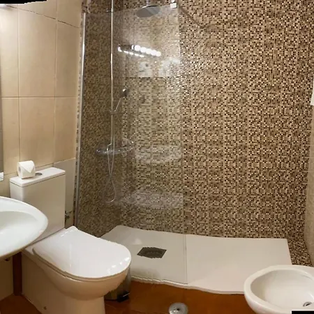 Casa De 5 Y 2 Terrazas Ferienhaus