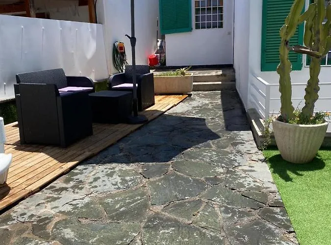 Casa De 5 Y 2 Terrazas 마스팔로마스